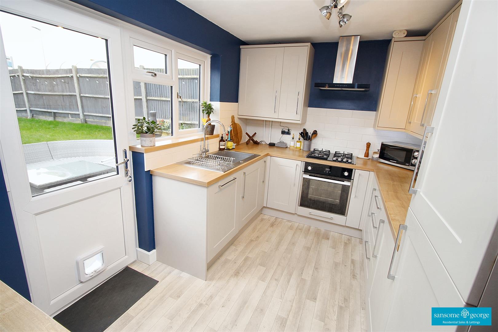 2 bed property in Warley Rise, Reading